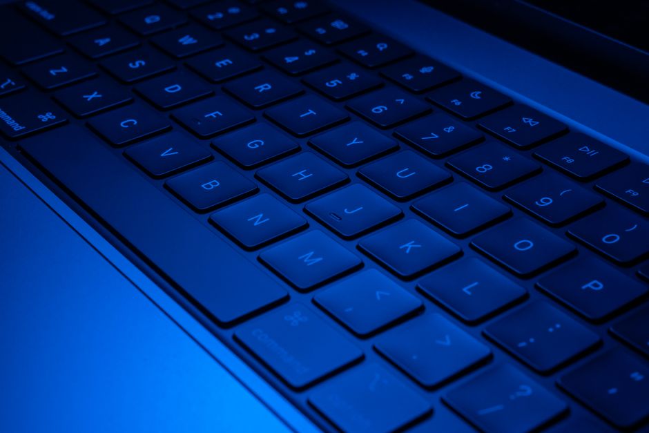 Soundbar voor laptop: beter geluid zonder vertraging